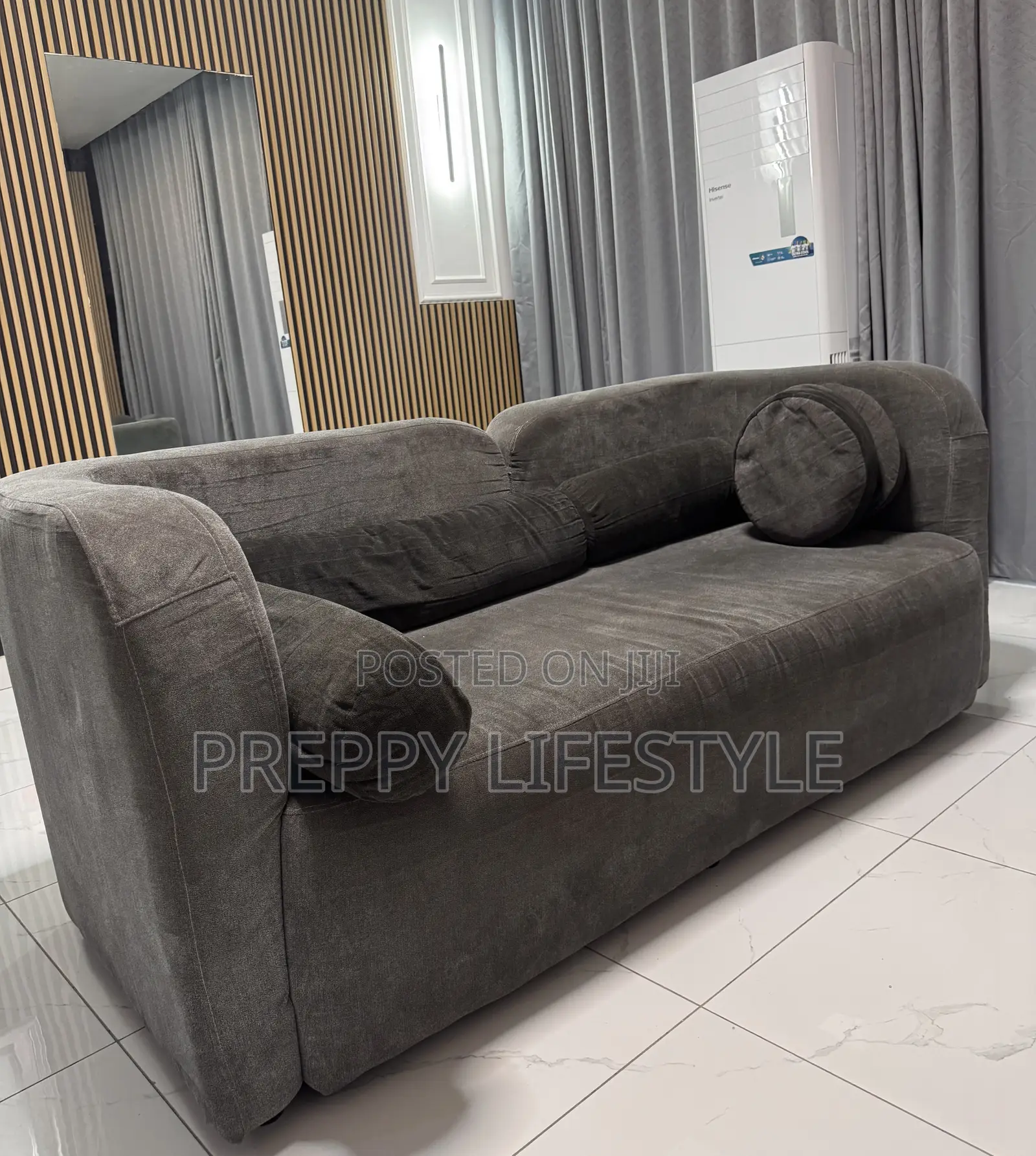 Furniture Set With Centre Table
