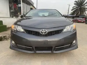 Toyota Camry SE 4dr Sedan (2.5L 4cyl 6A) 2012 Gray
