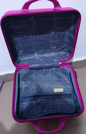 Travelling Kit/Makeup Kit
