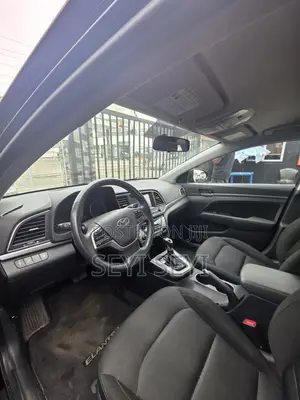 Hyundai Elantra 2017 Black