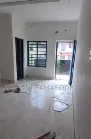 3bdrm Apartment in Alagomeji for rent