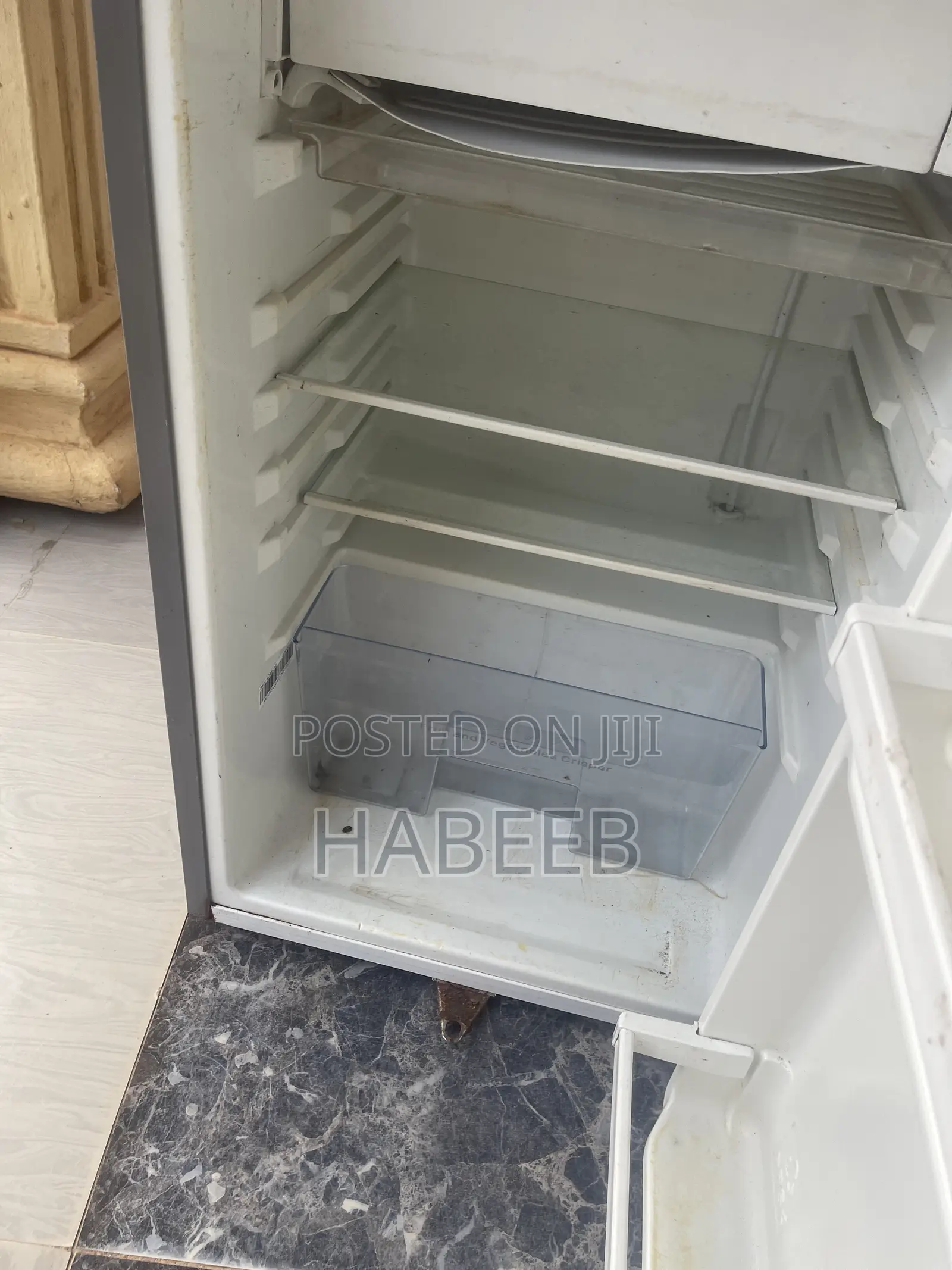Hisense 100L Refrigerator – Clean & Excellent Working Condition