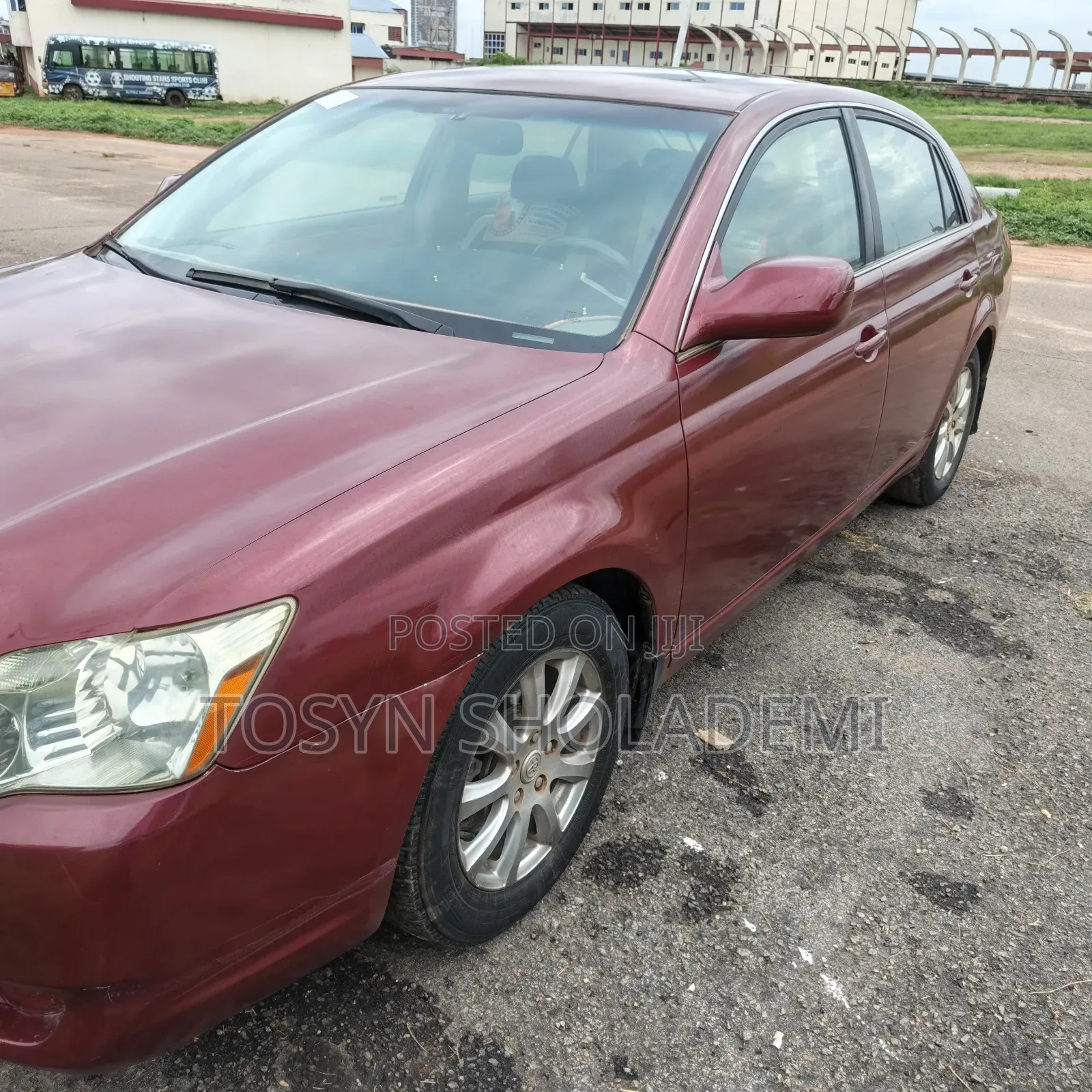 Toyota Avalon 2010 Red