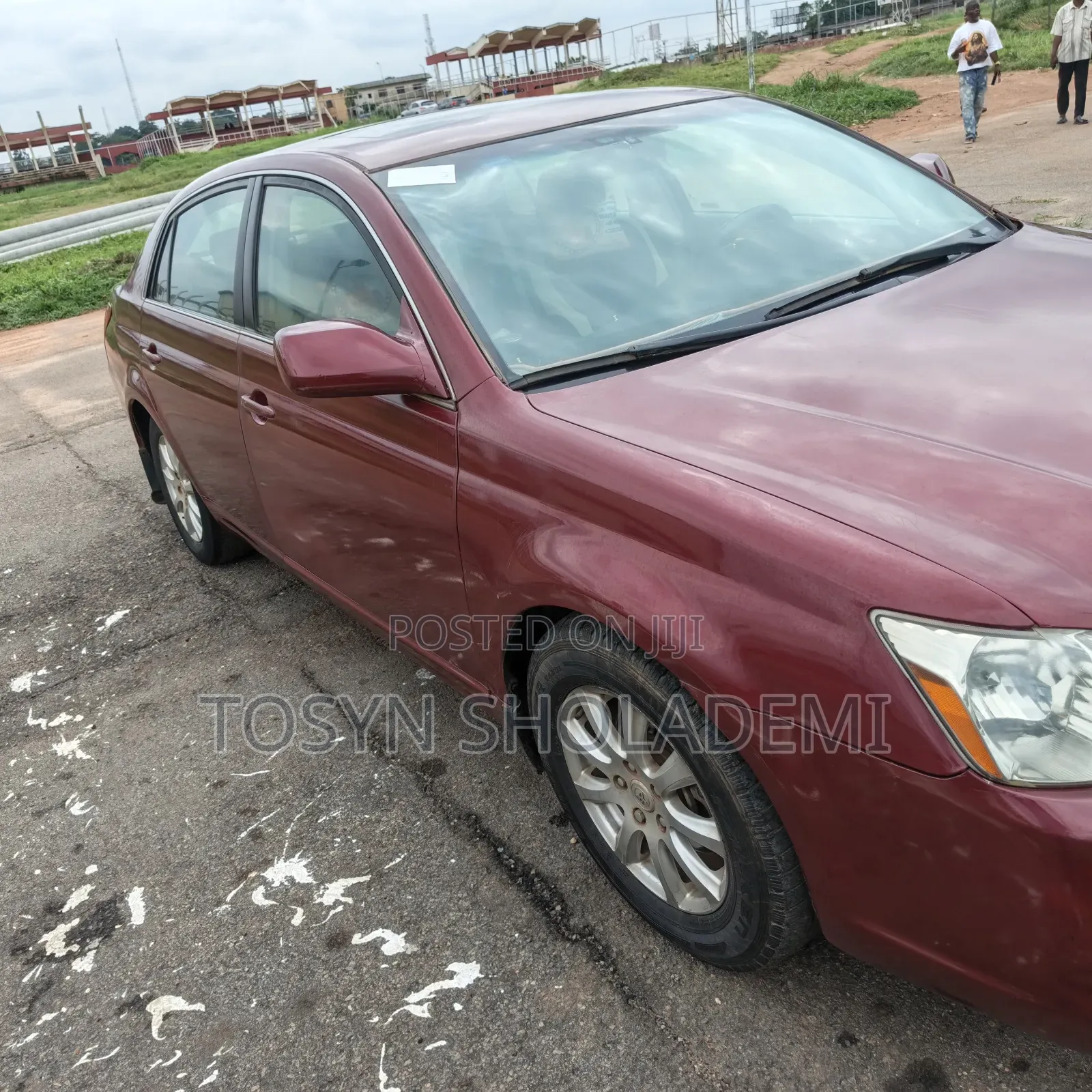 Toyota Avalon 2010 Red