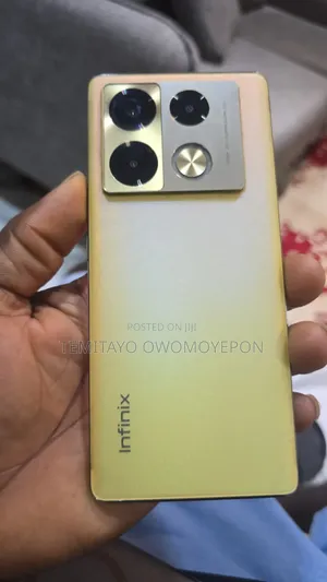 Infinix Note 40 Pro 256 GB Orange