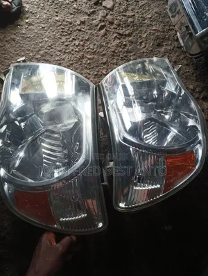 Headlamp Toyota Tacoma 2005 Model