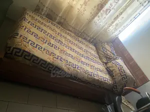 Bed,bed Frame, Blanket,pillow and Pillow Case