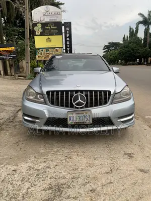 Mercedes-Benz C300 2013 Blue
