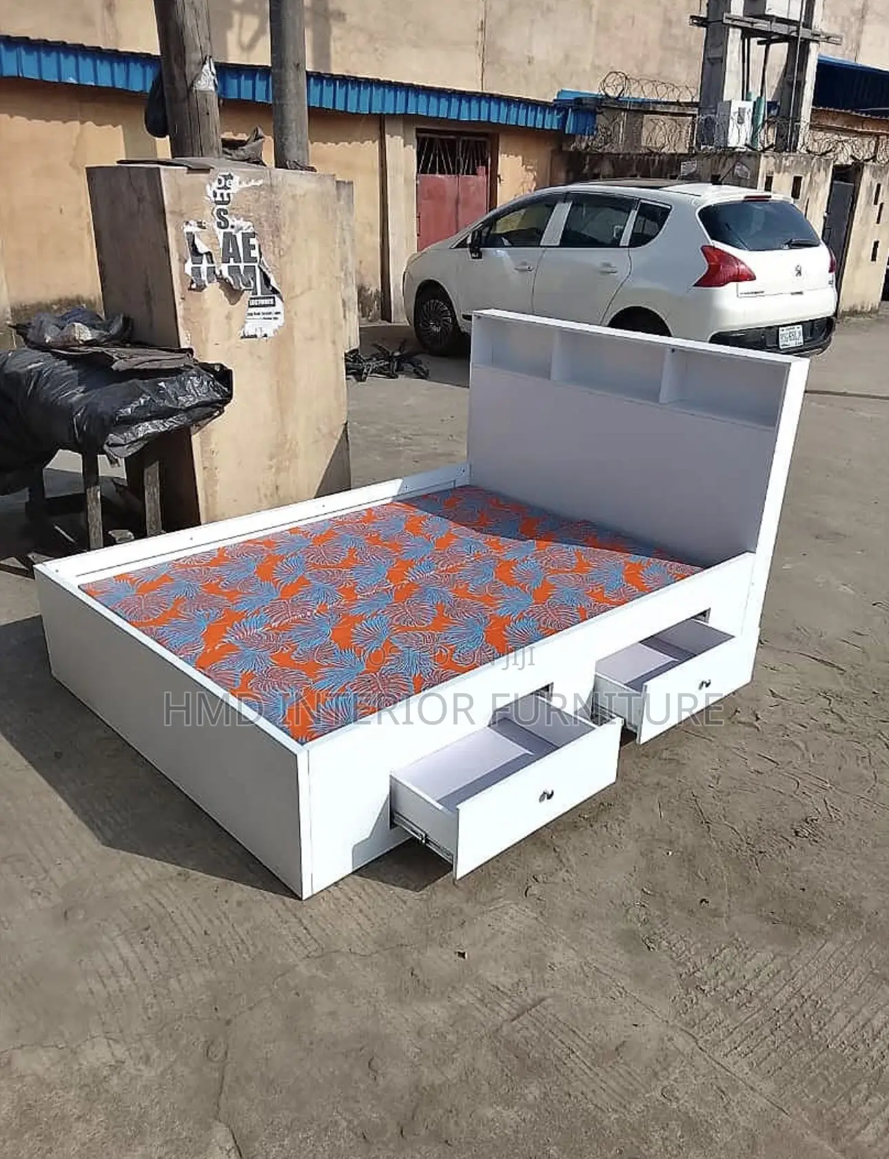 BEDFRAME 4.5 by 6