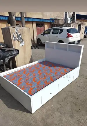 BEDFRAME 4.5 by 6