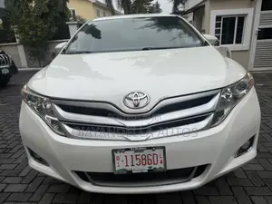 Toyota Venza LE 2014 White
