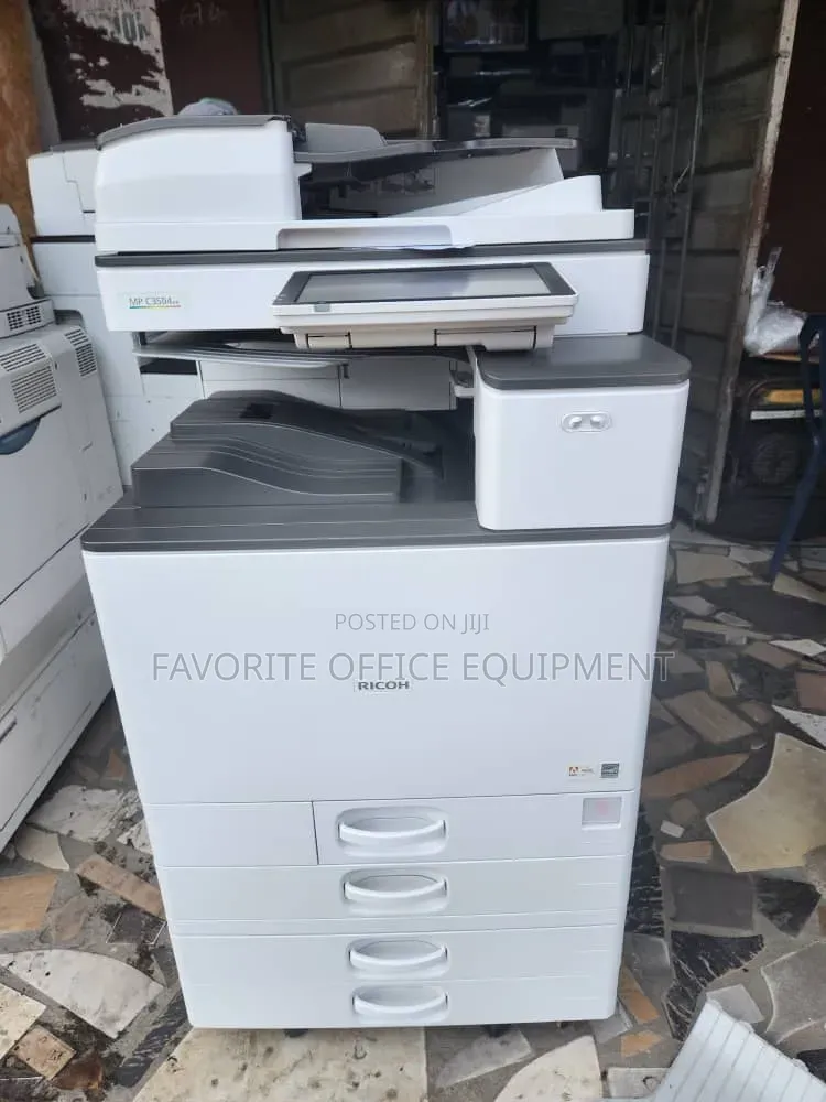 RICOH MPC 3504 Machine