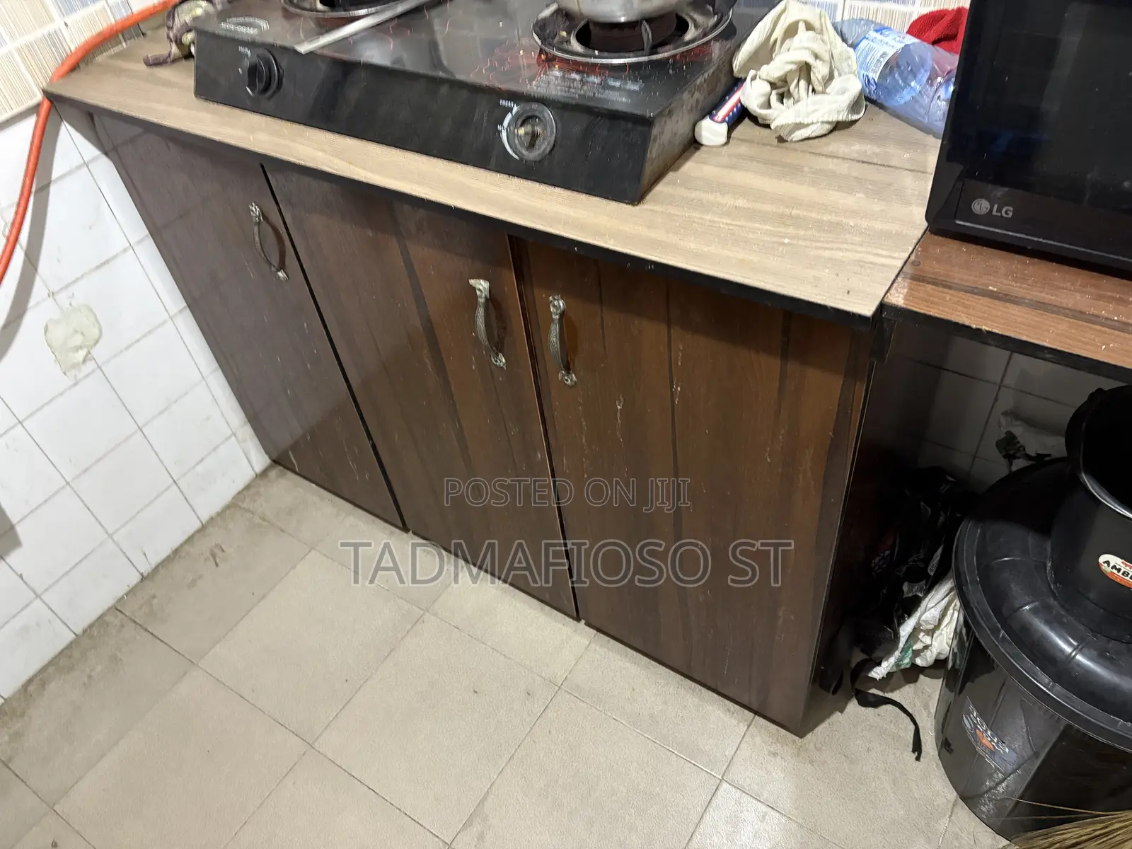 Kitchen Cabinet