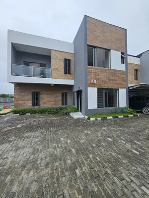 4bdrm Duplex in Alv Estate, Sangotedo for sale