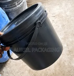 4 Litres Paint Buckets With Manual Seal Cover