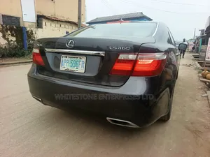 Lexus LS 2010 Gray