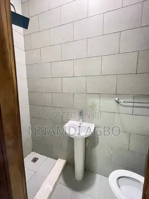 1bdrm Room & Parlour in Victoria Island Extension for rent