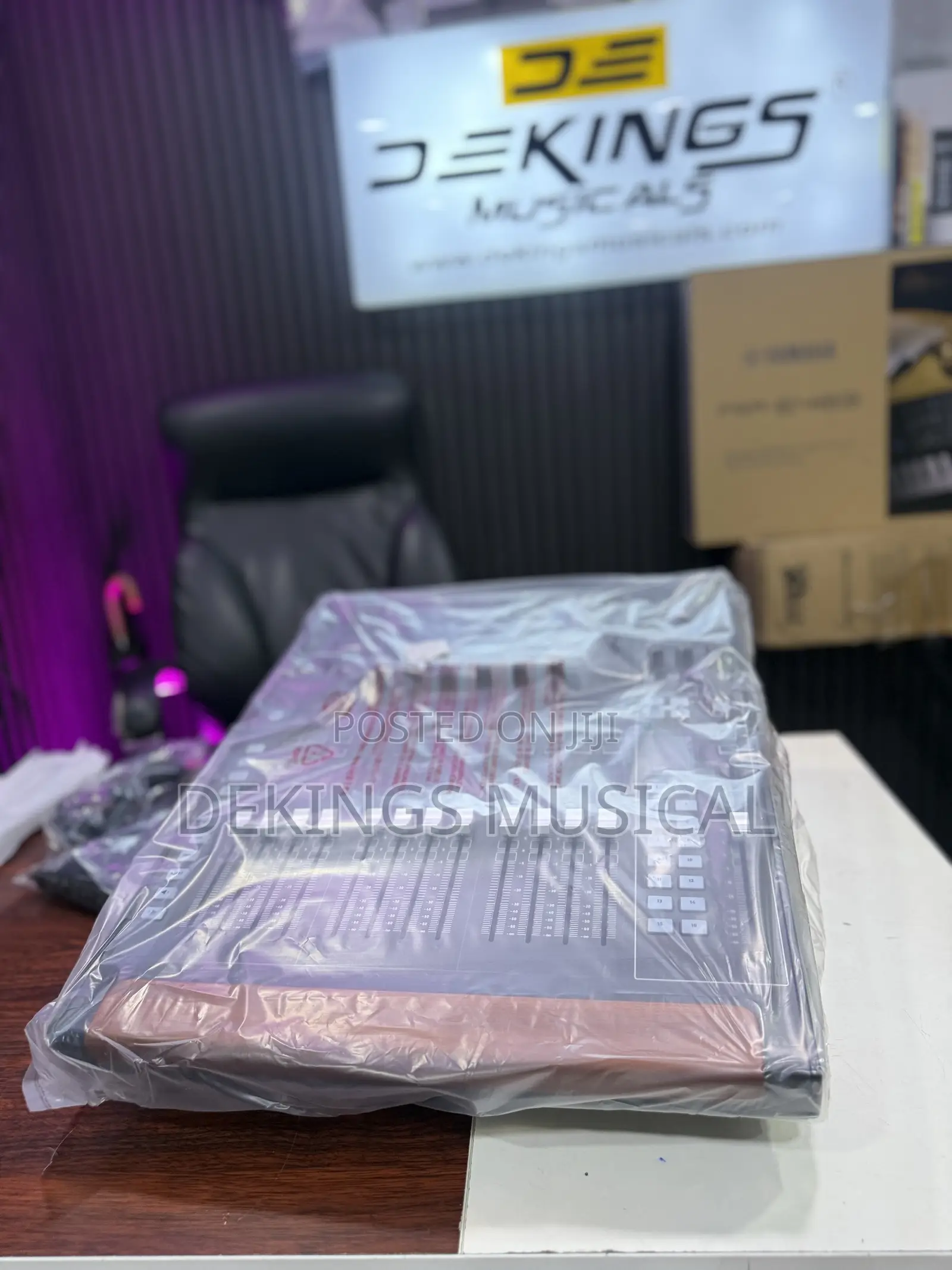 Behringer Wing Compact Digital Mixer