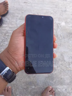 Apple iPhone 11 64 GB Red