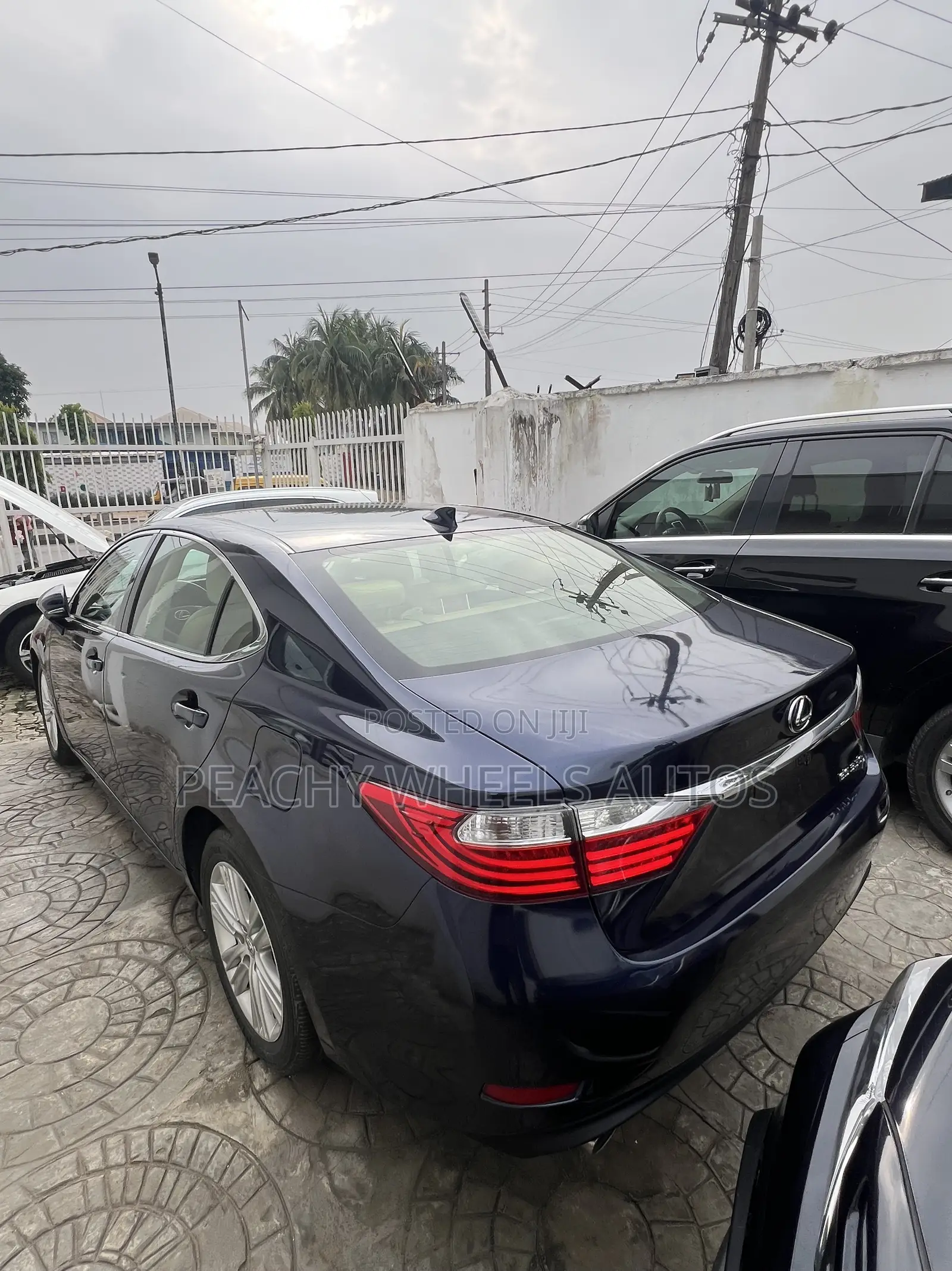 Lexus ES 2015 Blue
