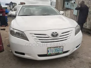 Toyota Camry 2.4 CE Automatic 2008 White