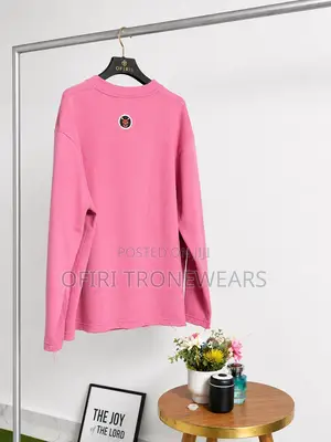 Ofirii Pinky Sweatshirt