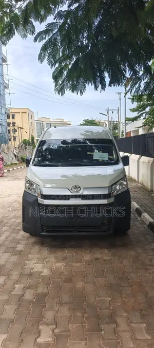 Toyota HiAce 2020 White