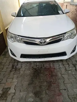 Toyota Camry 2014 White