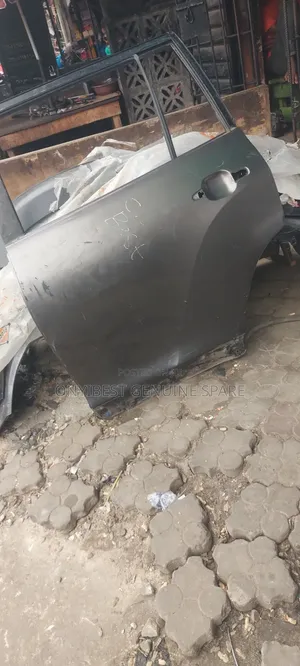 Door Highlander 2010 Model