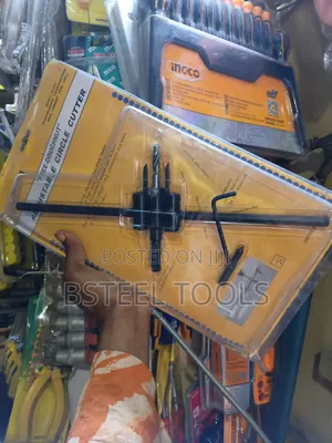 Adjustable Circle Cutter – Wood & Board Hole Cutting Tool