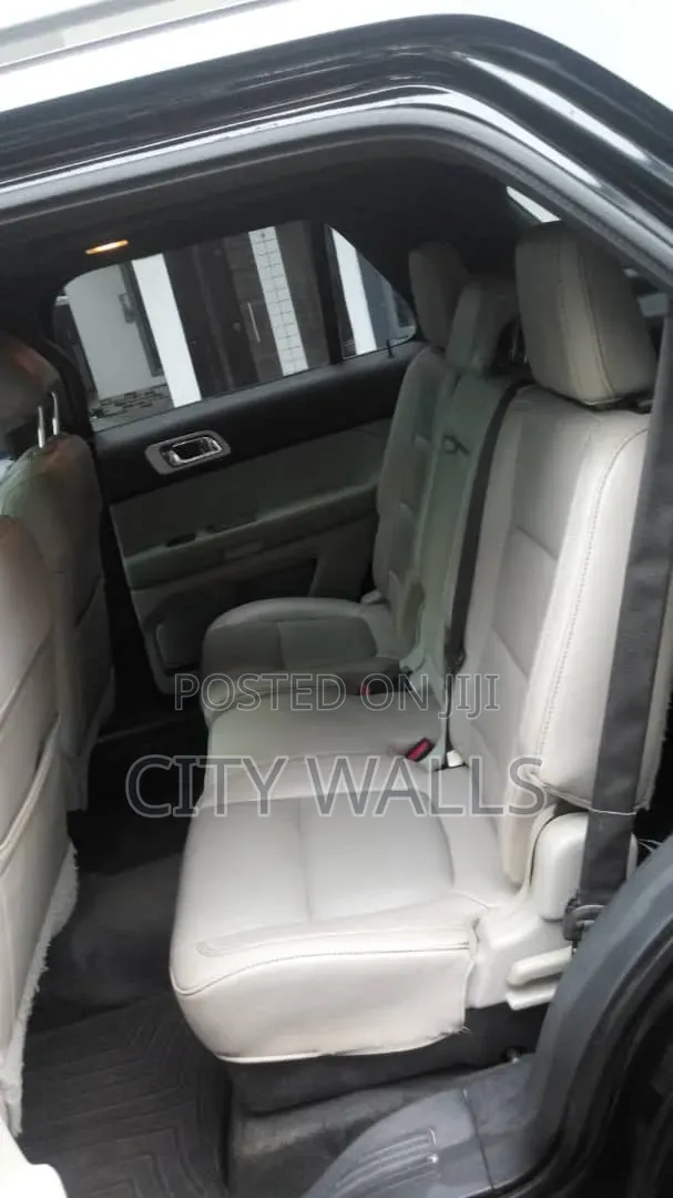 Ford Explorer 2012 Black
