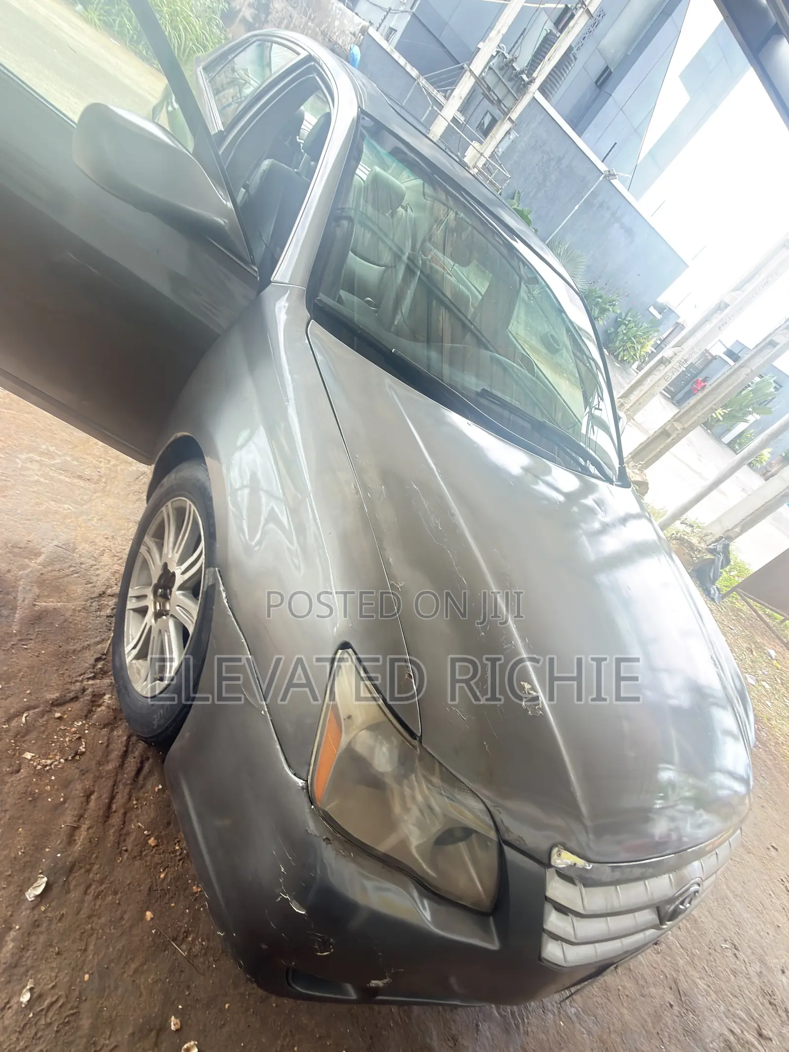 Toyota Avalon 2012 Gray
