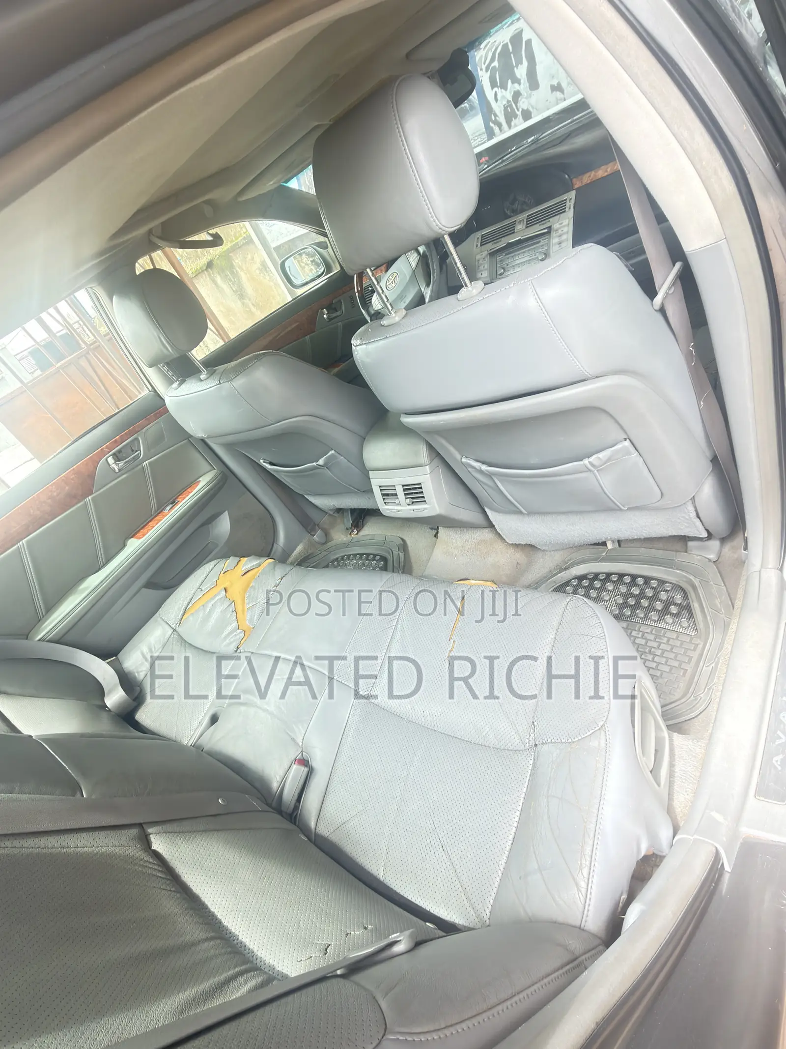 Toyota Avalon 2012 Gray
