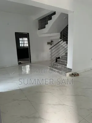 3bdrm Duplex in Shelter Afrique for rent