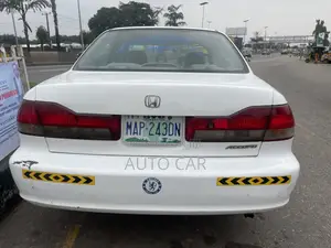 Honda Accord 2001 White