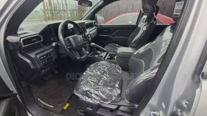 Toyota Tacoma 2024 Gray