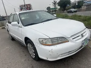 Honda Accord 2001 White