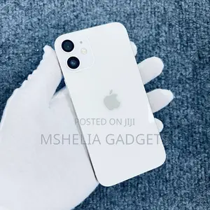 Apple iPhone 12 64 GB