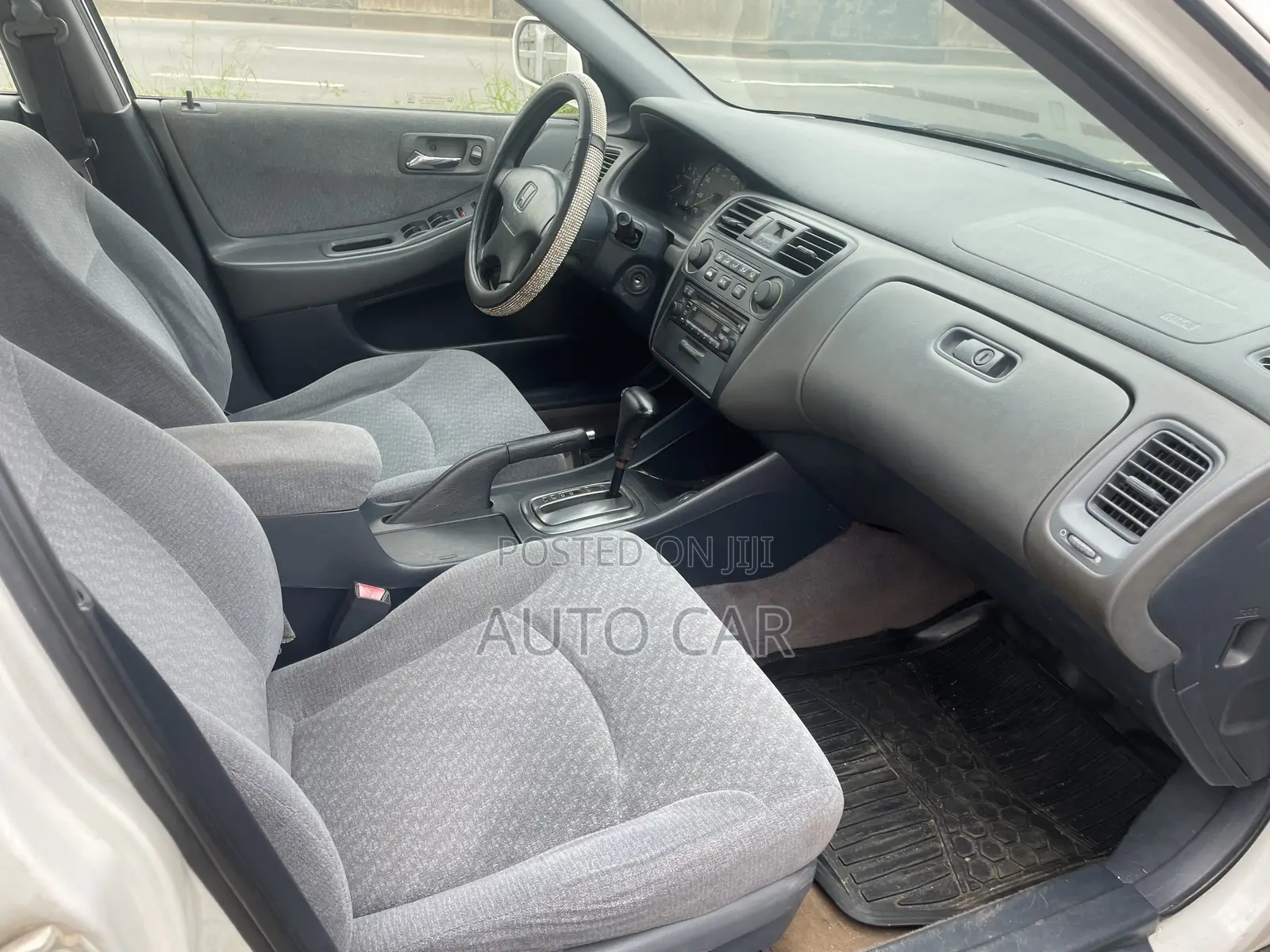Honda Accord 2001 White