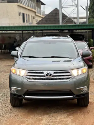 Toyota Highlander Limited 2011 Green