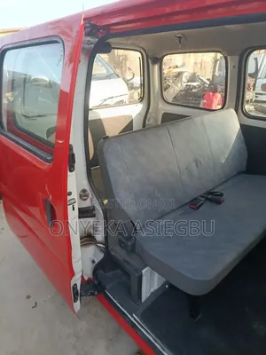 Suzuki Every 2005 Red