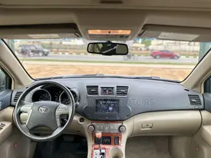 Toyota Highlander Limited 2009 Gold