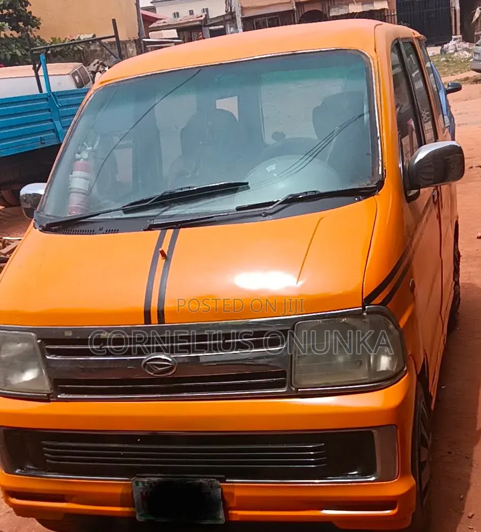 Daihatsu Atrai 2004 Yellow