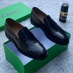 Clarks Men’s Black Leather Penny Loafer