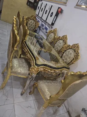Gold 8 Seaters Dinning