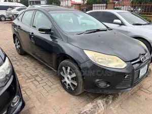 Ford Focus S Sedan FWD (2.0L 4cyl 5M) 2013 Black