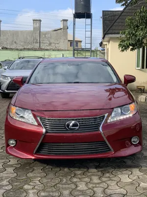 Lexus ES 2013 Red