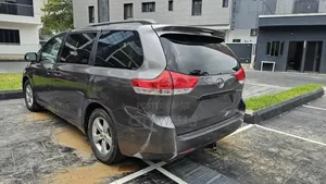 Toyota Sienna 2012 Gray