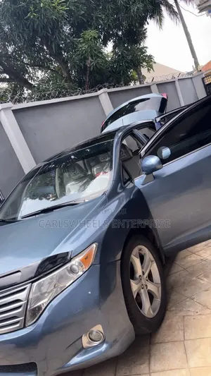 Toyota Venza V6 AWD 2011 Blue