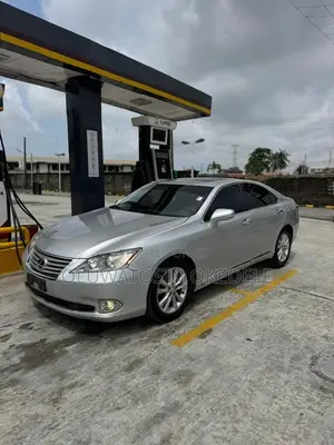 Lexus ES 350 2011 Silver